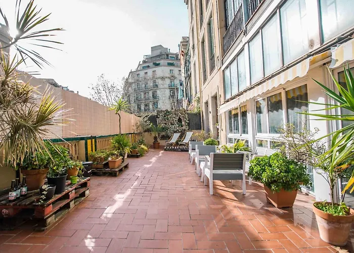 360 Hostel Borne